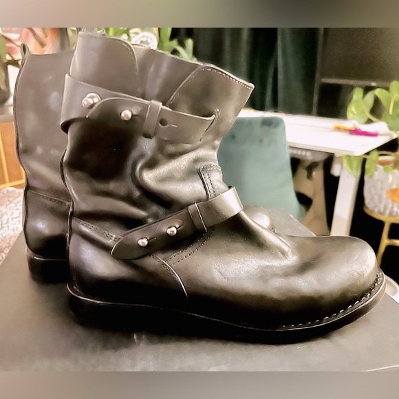 rag & bone Shoes - Like New Rag & Bone moto boots. Sz 8.5